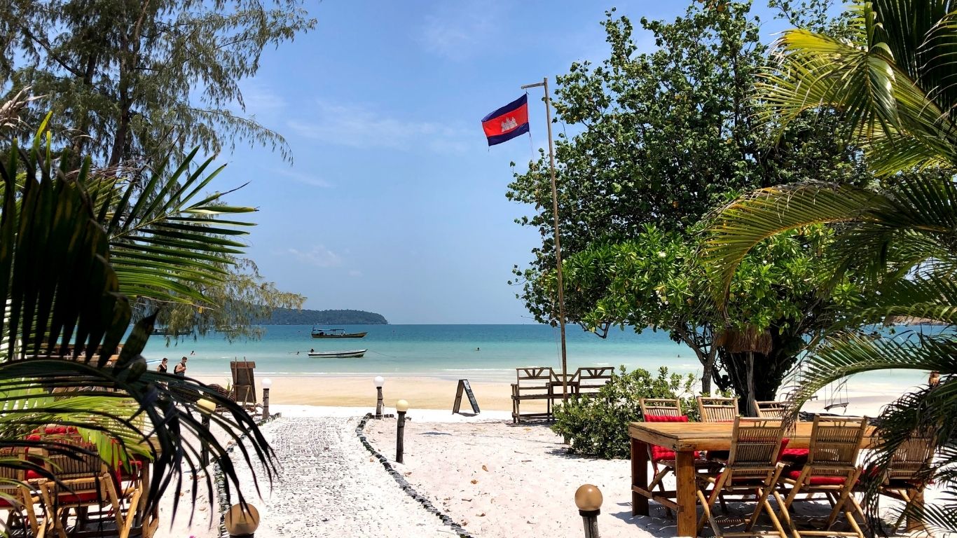 Hop from Sihanoukville’s vibrant coast to Koh Rong’s untouched beaches and turquoise waters